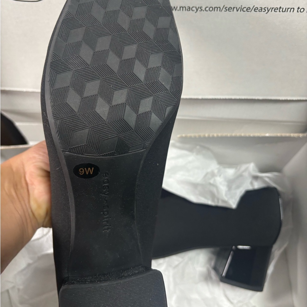 Easy Spirit Black Heels Elegant Comfort - Picture 3 of 3